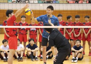 世界の舞台で戦う秘訣は　パリ五輪バレー男子日本代表 髙橋選手、島﨑さん　小中高生にアドバイス　岩手・一関