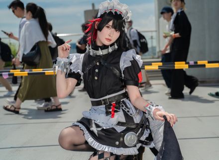 【コスプレ】暑さを感じさせない、クールな“鮫メイド”！コミケに現れた『ゼンゼロ』エレンがめっちゃ可愛い