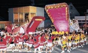 化けぐず乱舞　加賀・動橋で奇祭幕開け