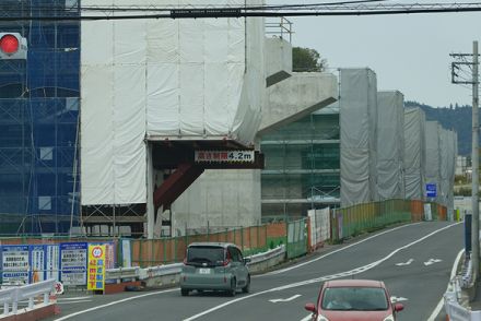 いよいよ橋架ける！国道20号「八王子南バイパス」怒涛の夜間通行止め大工事へ 谷を一気に跨ぐ！