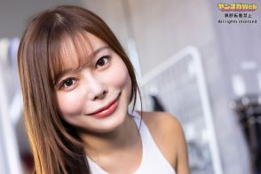 ＜ドラゴンジム＞“期待の新人”RIRI　美人トレーナーとフィットネス！　体の柔らかさを生かしたグラビア