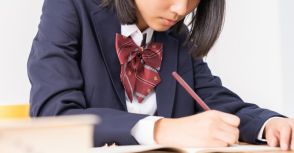 「難関進学校を受験させたい」でも「塾には通わせたくない」…ある少女を絶望のどん底に落とした「教育虐待」母親が抱いていた「真の動機」