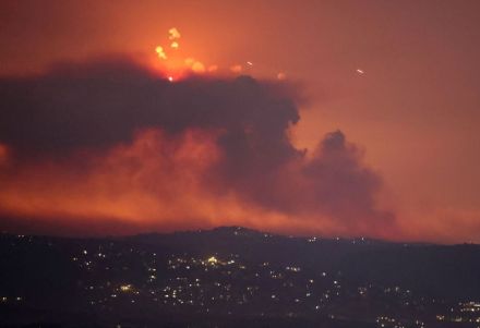 イスラエルとヒズボラが交戦　航空便に欠航や遅れ