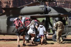 米観光地グランドキャニオンで台風による洪水　観光客ら１００人救助　軍用ヘリが出動