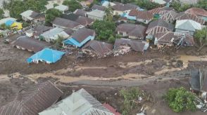 インドネシアの離島で大雨　鉄砲水で少なくとも13人死亡  