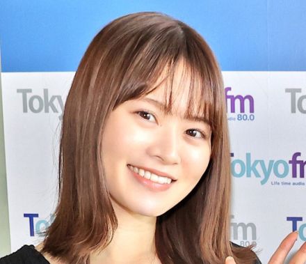 山崎怜奈「迫力に圧倒されました」自民党大物代議士の横に座って…　稲垣吾郎と緊張した人トーク