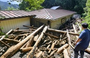 線状降水帯発生、栃木県内に大雨　住宅浸水や土石流入相次ぐ　２万5000人に避難指示　鹿沼、塩谷は「記録的短時間」