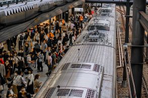 満員電車の乗り降りをスムーズにするには？ 守るべき電車マナーが重要!? 時差通勤による乗車ポイント制度って何？