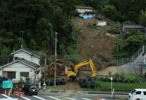 浜松市天竜区で大雨による土砂崩れ　4世帯7人に避難指示