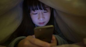 スマホが学力を「破壊」する、成績不振の新事実 中高生4人に1人が「ネット依存」の恐ろしさ