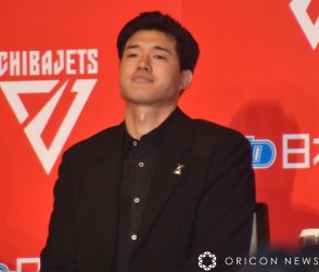 渡邊雄太、千葉ジェッツ加入会見　決め手はメンタル面のサポート「千葉ジェッツだけだった」　背番号は「1」に決定