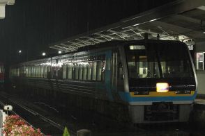 きょう夕方から一部列車運休へ 台風接近でJR特急「あしずり」など影響