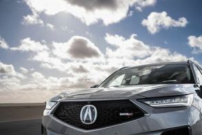 ホンダの北米高級車ブランド、アキュラのフラッグシップSUV「MDX」は驚くほどスポーティな顔を持っていた