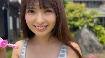 乃木坂46小川彩、透明感抜群な1シーンにファン「AYA」「天使すぎる！」　『TRIANGLE magazine 03』メイキング動画公開