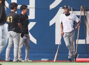 阪神・岡田監督が石井、桐敷と会話　石井は2試合連続失点中