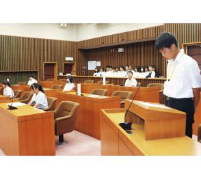 環境問題や防災で質問　和歌山県白浜町が中学生議会