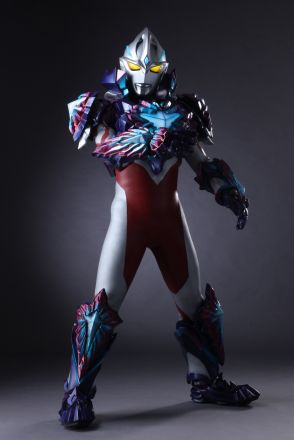 ウルトラマンアーク「ギャラクシーアーマー」初公開！最強武器アークギャラクサーで必殺光線＆剣撃放つ