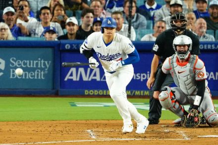 ドジャース・大谷　軽傷証明マルチ　死球受けた左手首テーピングで3年連続150安打到達