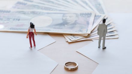 結婚したら、夫のお金は私のお金…欧米人からは首をかしげられる日本人の価値観。「夫婦の財布は1つ」の慣習にある、経済的リスク【中央大学教授が解説】