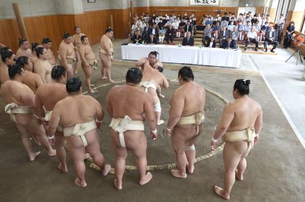 横綱・照ノ富士が稽古総見を欠席　糖尿病と膝の負傷のため　八角理事長「仕方ない」　貴景勝も姿見せず