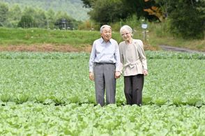 上皇ご夫妻、静養先の軽井沢からご帰京