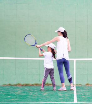 低所得家庭で顕著、「親の体験ゼロの場合、子どもの体験もゼロになる割合が高い」という実態