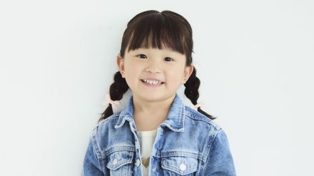 まるで“実写版ジブリ”！？ちいさな令和の歌姫 村方乃々佳(6) が豪快な食べっぷりを披露