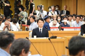 斎藤元彦兵庫県知事を百条委員会で尋問　委員「人権感覚が相当、ズレている」批判も疑惑認めず