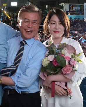 韓国検察、文在寅前大統領の娘・ダヘ氏の自宅を家宅捜索