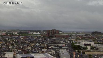 台風10号　山陰から遠ざかるも注意が必要（31日午前11時）