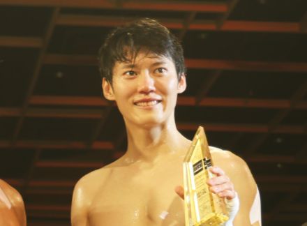 “天才”河野玄斗がボクシングデビュー！ダウン奪い快勝、12月にはプロライセンスも