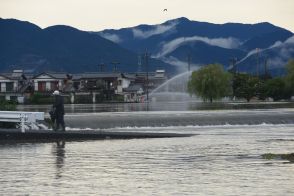 岐阜県池田町で杭瀬川が氾濫　家屋など浸水被害