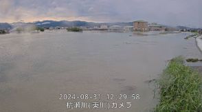 台風10号大雨の影響で岐阜県を流れる杭瀬川　池田町付近で氾濫　