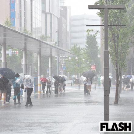 「風俗店は通常営業」台風10号、九州横断も福岡の“夜の街”は健在「外国人が興味津々」名物グルメも満員で配達員が待機【写真あり】