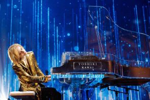 YOSHIKI　身も心も「紅」　毎年恒例ディナーショー最終公演　10月に頸椎手術　痛み抱えながら