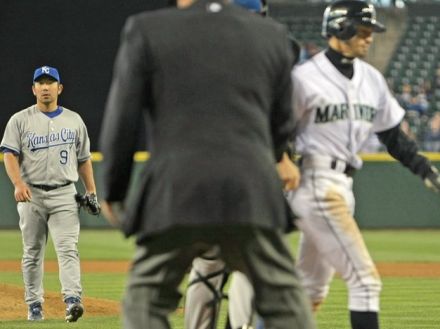 野茂英雄のメジャー戦力外“5日前”「野茂の口からイチローが語られた」じつはイチローと最後の対戦があった…取材記者が見た“2人の姿”