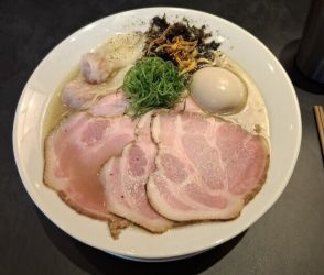 〈秋山具義の今月のNEW麺〉「Ramen Break Beats」の3号店！ 地鶏と煮干しを味わう“鶏ニボ”ラーメン