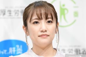 高橋みなみ、ミニ丈衣装で美脚輝く AKB48劇場サプライズ出演オフショットに「変わらず美しい」「エモい」と反響