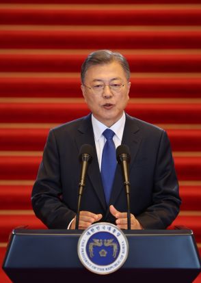 文前大統領が「収賄容疑者」　娘宅の捜索令状に明記　韓国報道