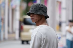 “顔に傷のある男”の正体は笠松将、キャスト名非公開は笠松のアイデアを採用「色々やっていかないとつまらない」＜降り積もれ孤独な死よ＞