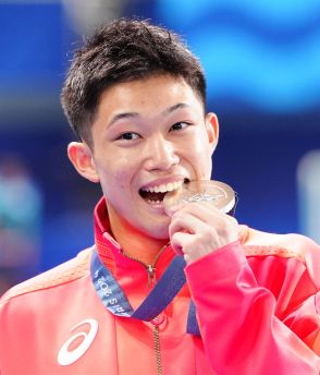 【こんな人】飛び込み玉井陸斗、17歳とは思えない信念「楽しむこと」パリ五輪決勝で指ハート入場