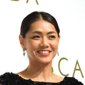 前田典子、「撮影時は２２歳」水着ショット公開！「ずーっとスタイル抜群」「キャワかっこいい」の声