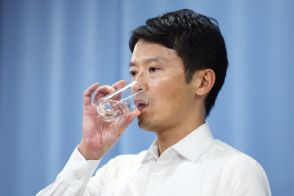 パワハラ・おねだり疑惑の斎藤元彦知事　アンケート結果から浮かび上がる自己愛の強さとお約束のカメラ目線