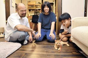 車に入り込んで大ピンチ！ 子猫救った連携プレー　長野県安曇野市