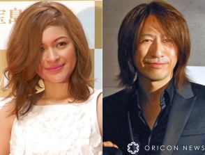 岩堀せり、16歳娘とプール満喫「TAKUROさんに似てる」「鍛えられた腹筋美しい！」「カッコイイ母娘!!!」