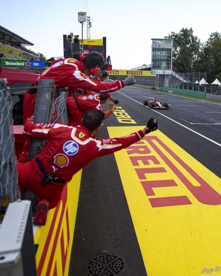 フェラーリの地元イタリアでルクレールが逆転勝利！角田裕毅は接触されリタイアに【F1結果】