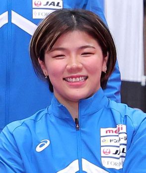 パリ五輪金メダリストが阪神戦に登場！　レスリング女子76キロ級の鏡が3日の中日戦（甲子園）でファーストピッチセレモニー