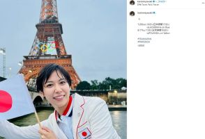 フェンシング「銅」宮脇花綸、メダル噛みショット　「世界一綺麗なフェンサー」「美人がすぎる」