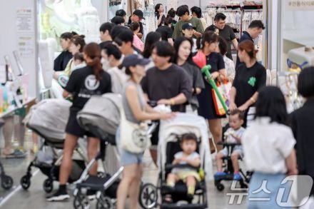 韓国・新生児の増加傾向、3カ月で「ストップ」…婚姻増加率17％