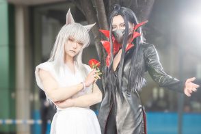 『幽☆遊☆白書』妖狐蔵馬と鴉のコスプレイヤーが美し過ぎ！「あまりにカッコいい」と絶賛の声